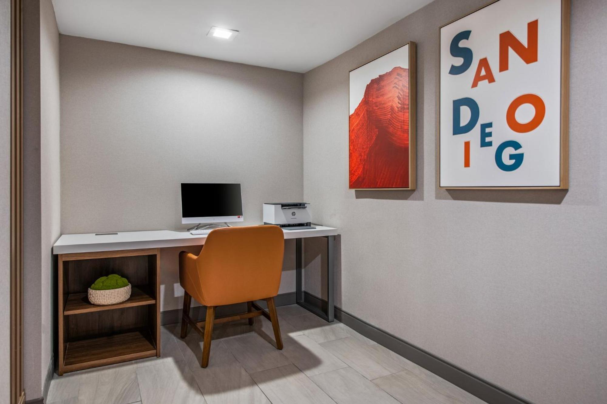 Holiday Inn Express San Diego - Sorrento Valley By Ihg Extérieur photo