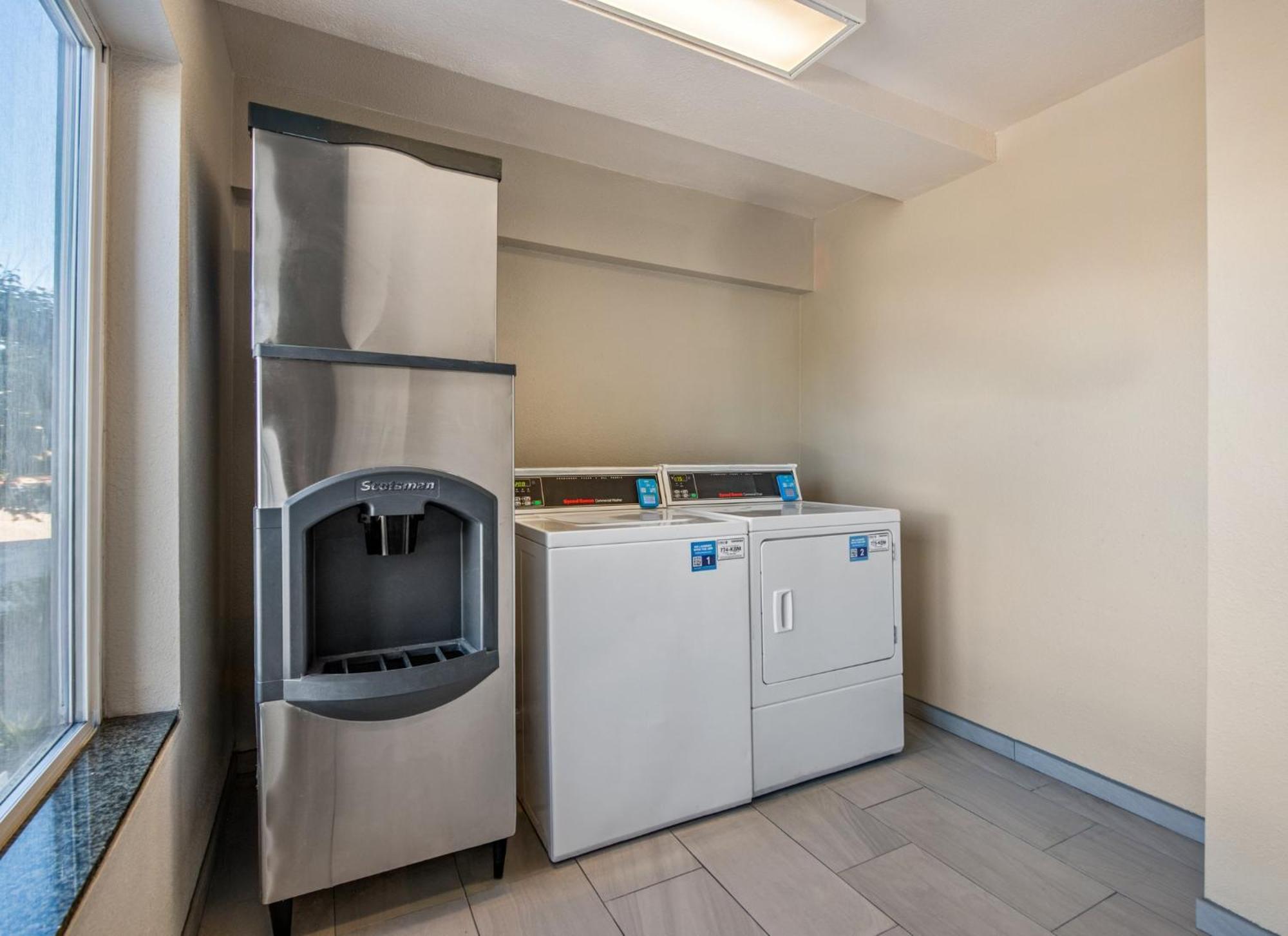 Holiday Inn Express San Diego - Sorrento Valley By Ihg Extérieur photo