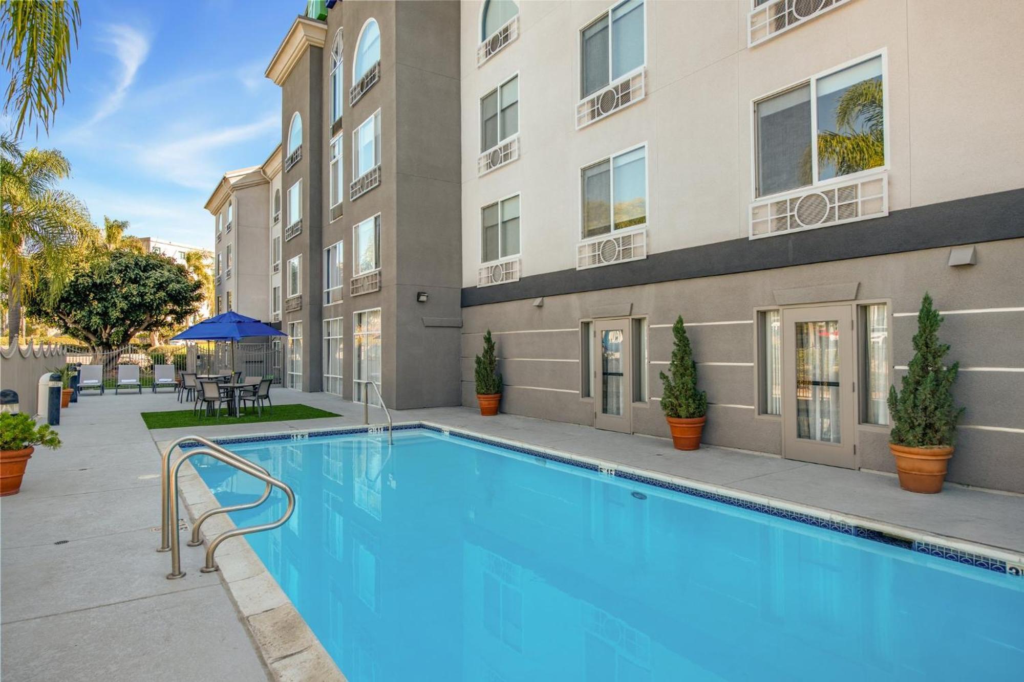 Holiday Inn Express San Diego - Sorrento Valley By Ihg Extérieur photo