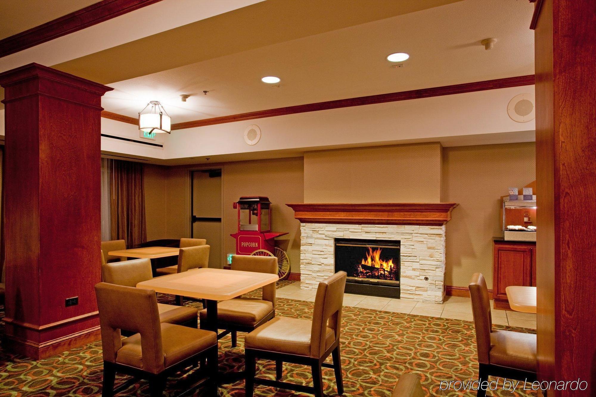 Holiday Inn Express San Diego - Sorrento Valley By Ihg Restaurant photo